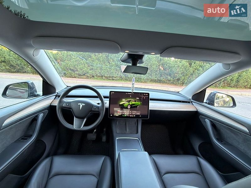 Позашляховик / Кросовер Tesla Model Y 2023 в Києві
