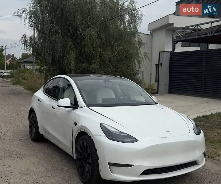 Tesla Model Y