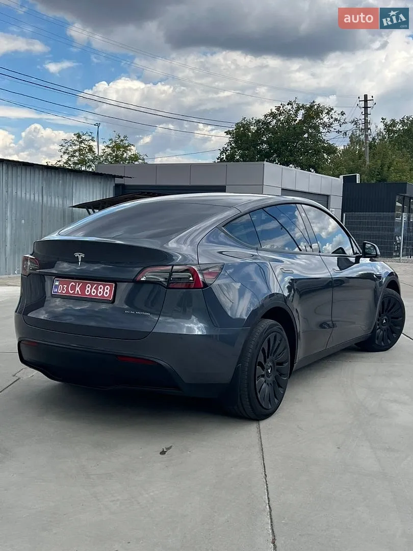 2022 Tesla Model Y - мініатюра 3