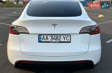 Позашляховик / Кросовер Tesla Model Y 2020 в Києві