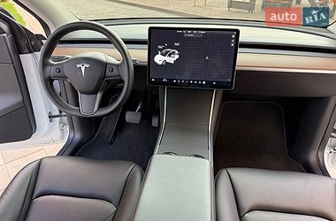 Позашляховик / Кросовер Tesla Model Y 2020 в Києві