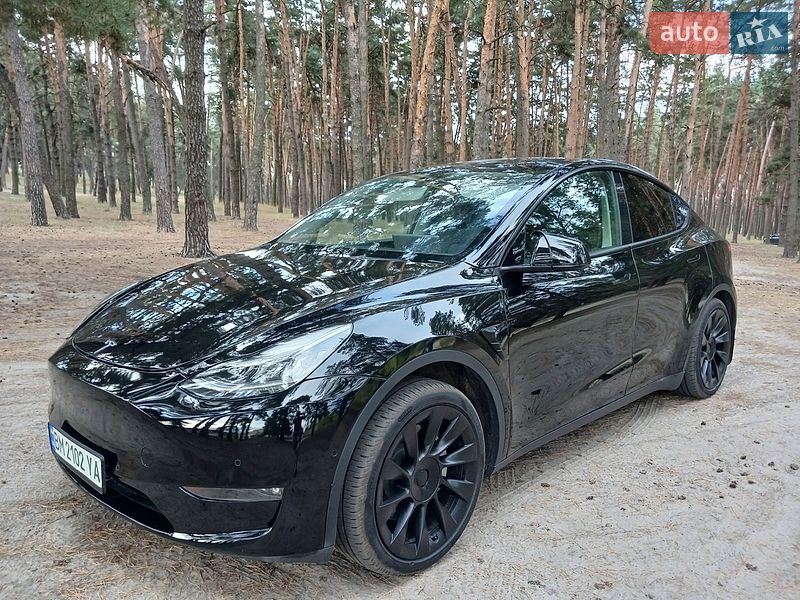 Tesla Model Y 2022