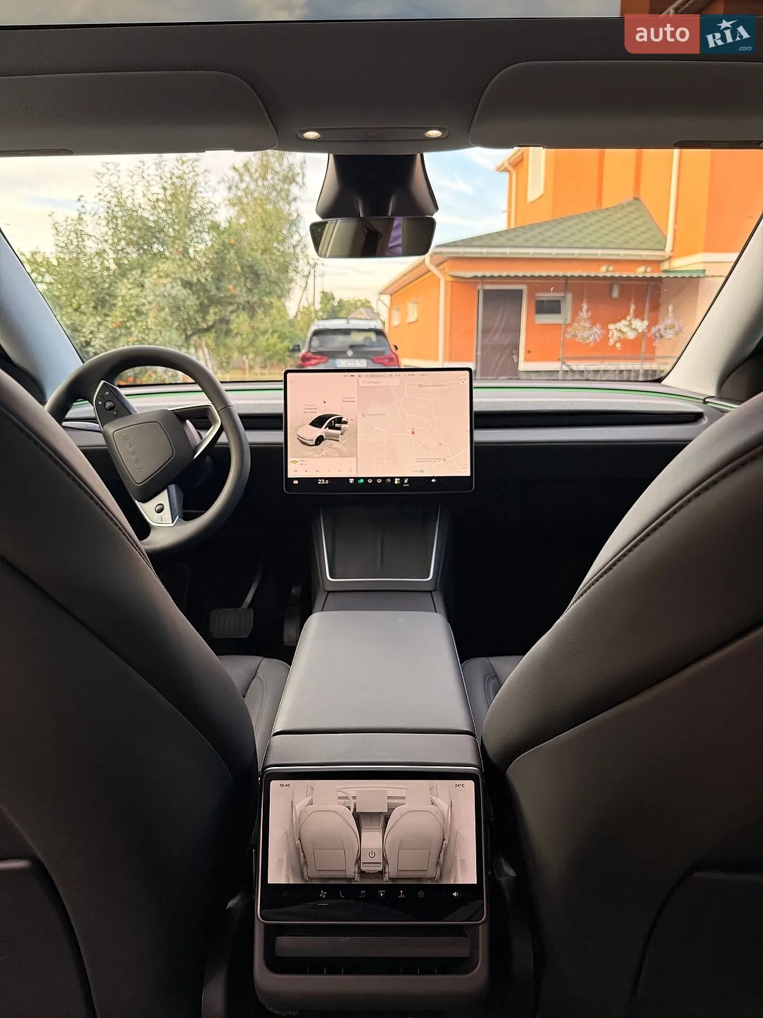 2025 Tesla Model Y - мініатюра 12
