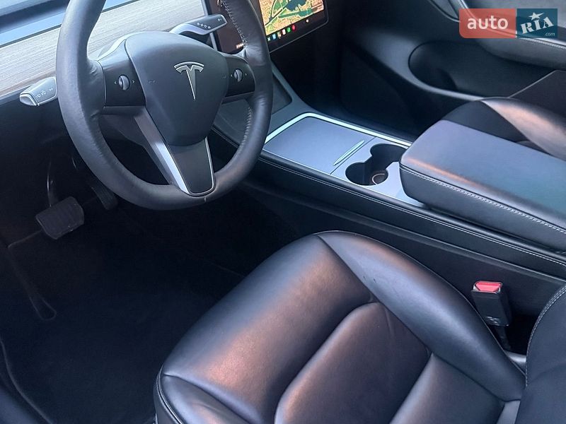 Внедорожник / Кроссовер Tesla Model Y 2021 в Харькове