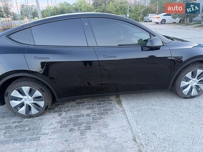 Внедорожник / Кроссовер Tesla Model Y 2021 в Харькове
