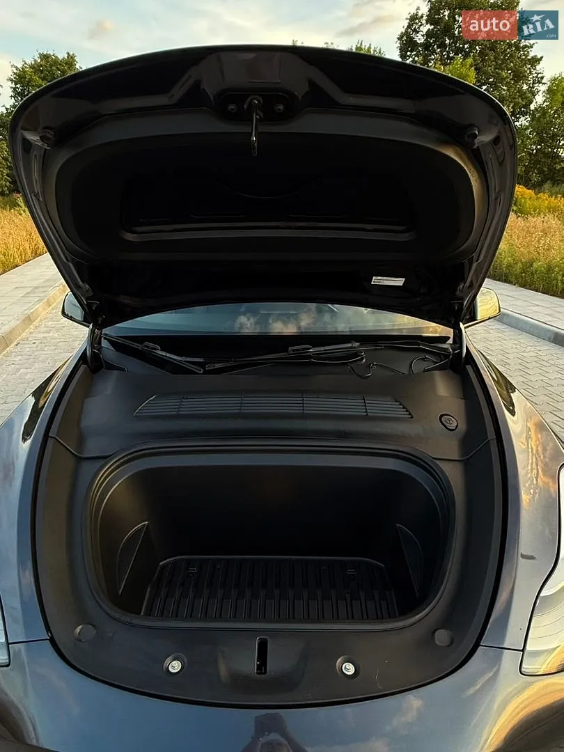 2024 Tesla Model Y - мініатюра 19
