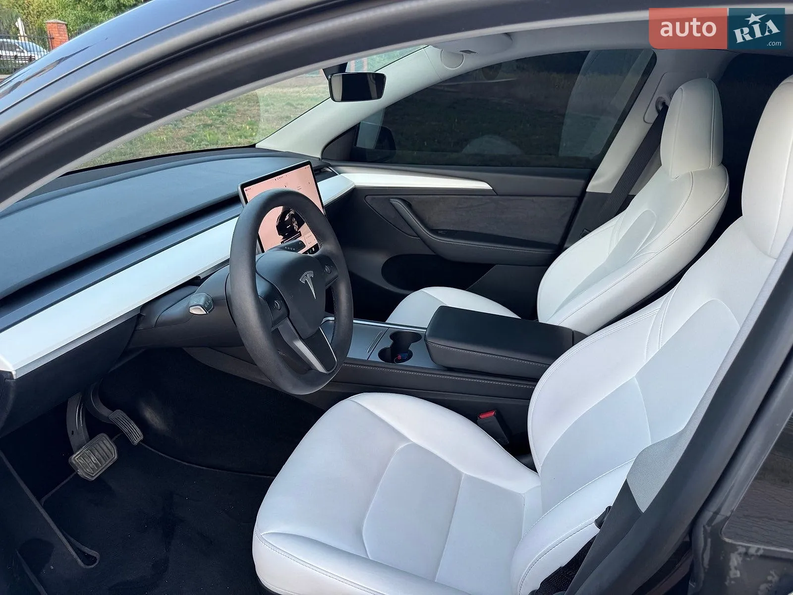 2024 Tesla Model Y - мініатюра 12