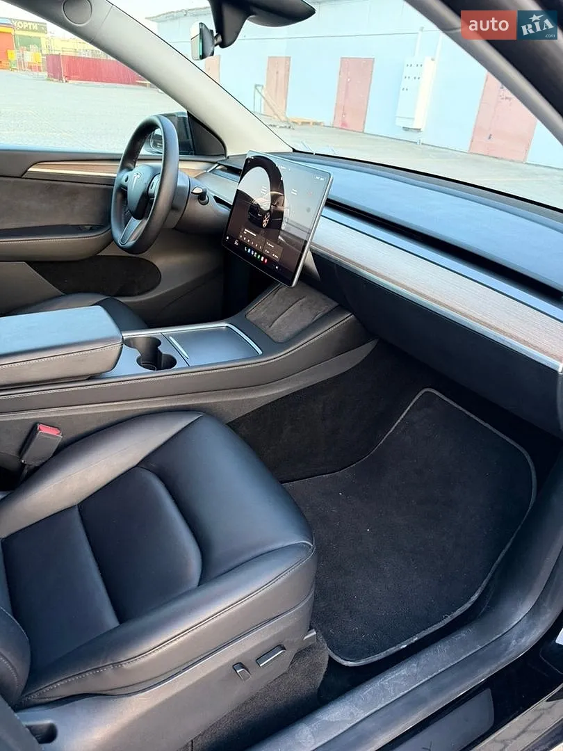 2023 Tesla Model Y - мініатюра 21