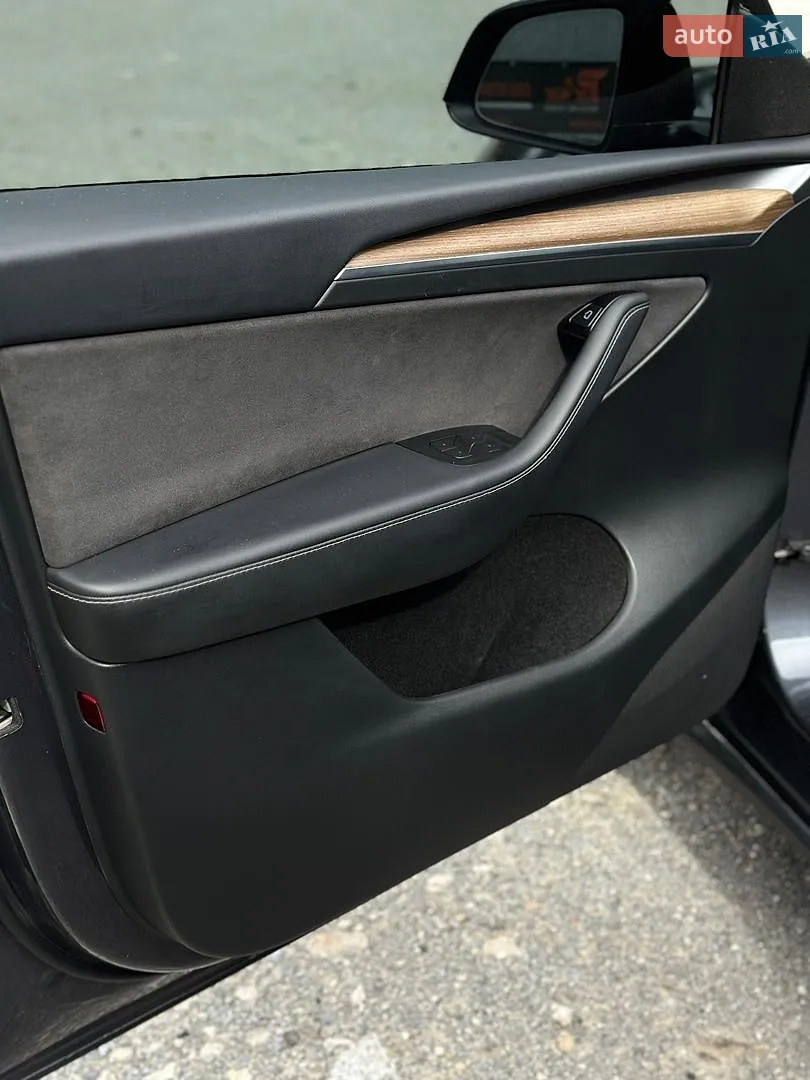 2023 Tesla Model Y - мініатюра 26