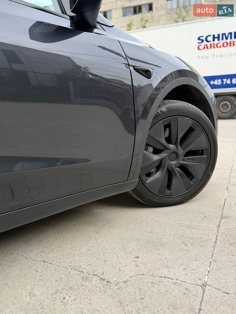 2025 Tesla Model Y - мініатюра 20