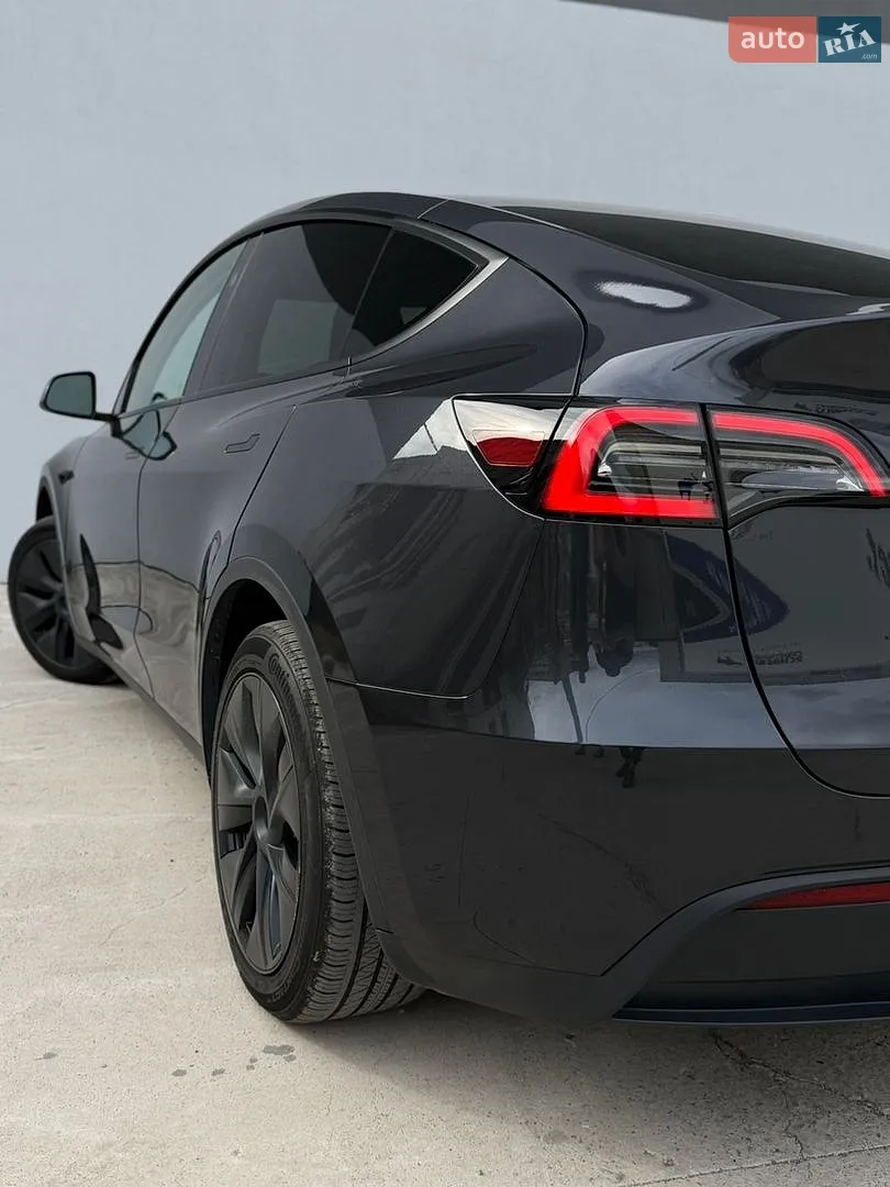 2025 Tesla Model Y - мініатюра 25
