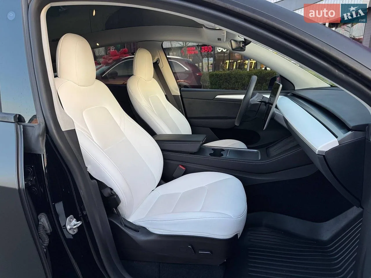 2022 Tesla Model Y - мініатюра 15