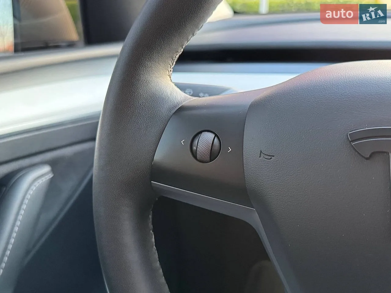 2022 Tesla Model Y - мініатюра 22