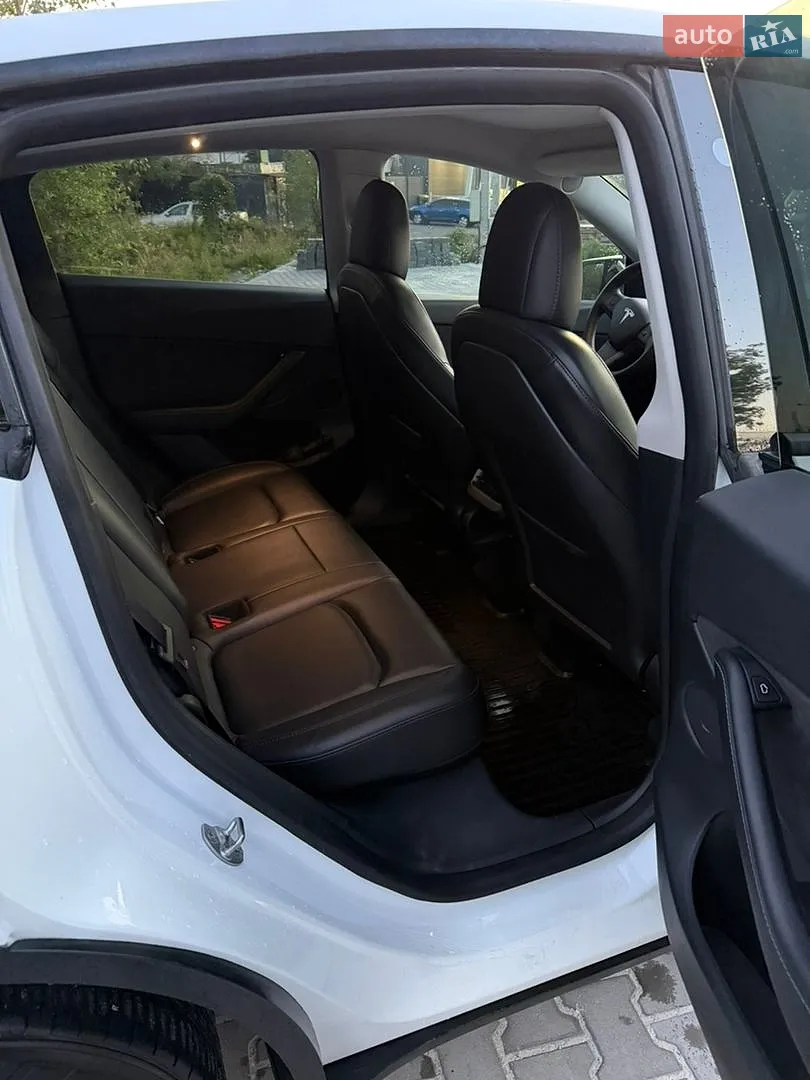 2022 Tesla Model Y - мініатюра 19