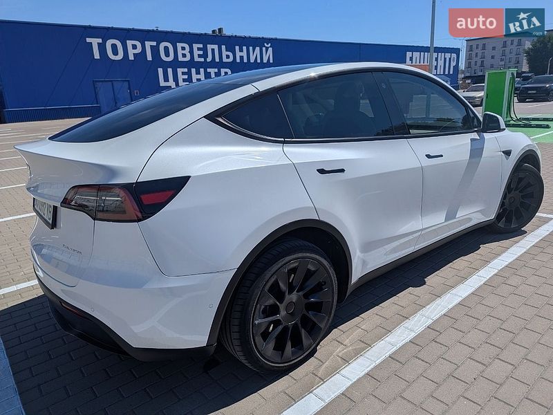 Позашляховик / Кросовер Tesla Model Y 2021 в Тернополі