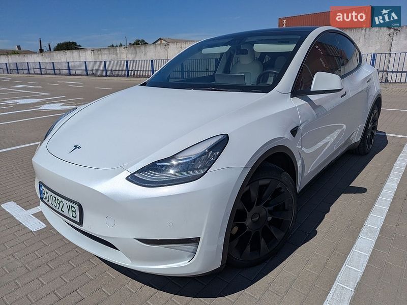 Позашляховик / Кросовер Tesla Model Y 2021 в Тернополі