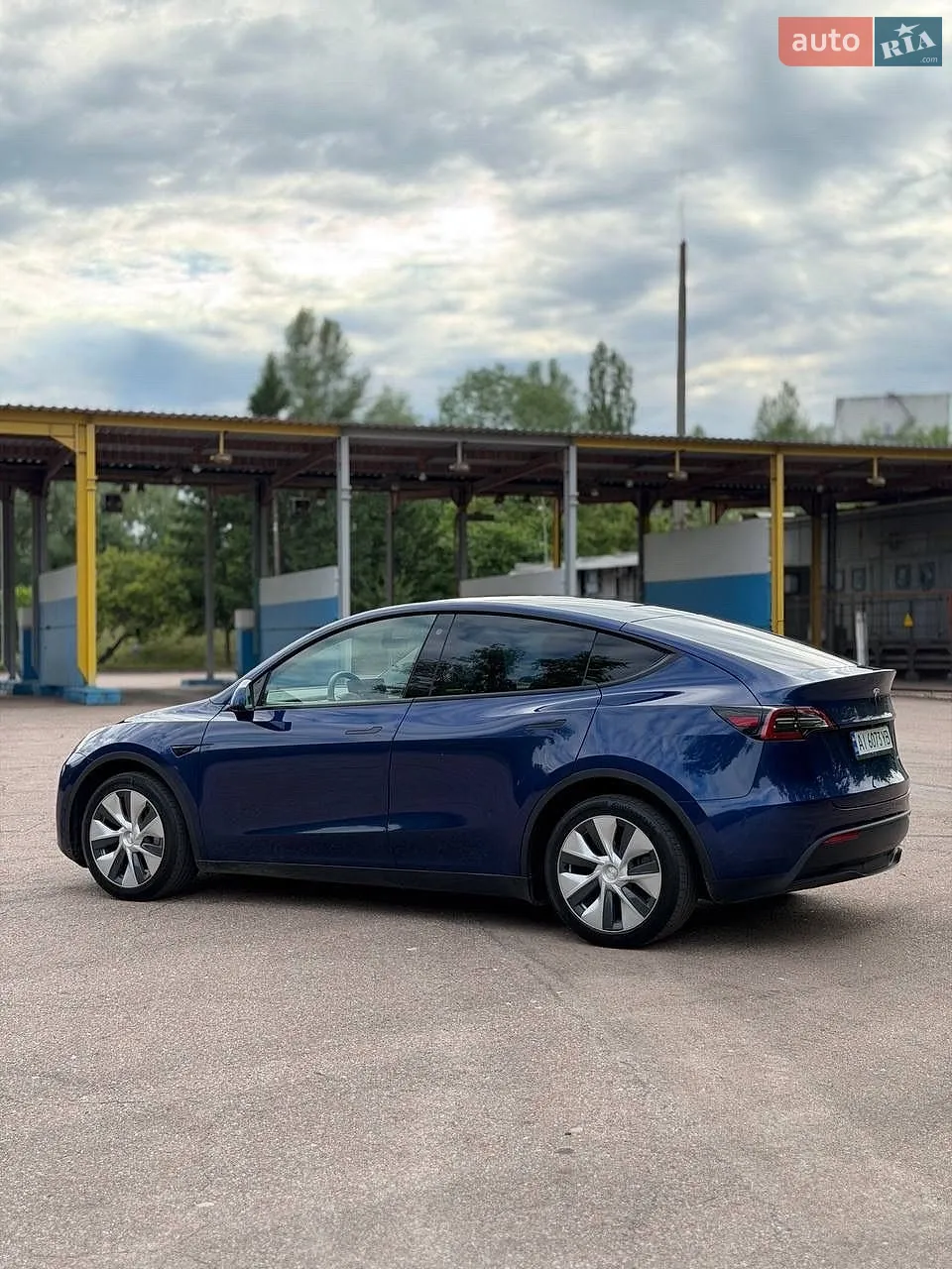 2021 Tesla Model Y - мініатюра 8
