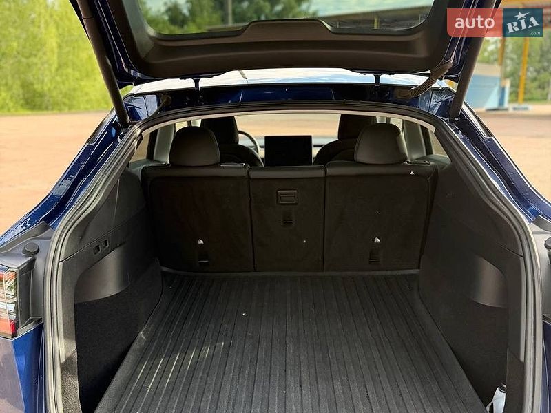 Позашляховик / Кросовер Tesla Model Y 2021 в Києві