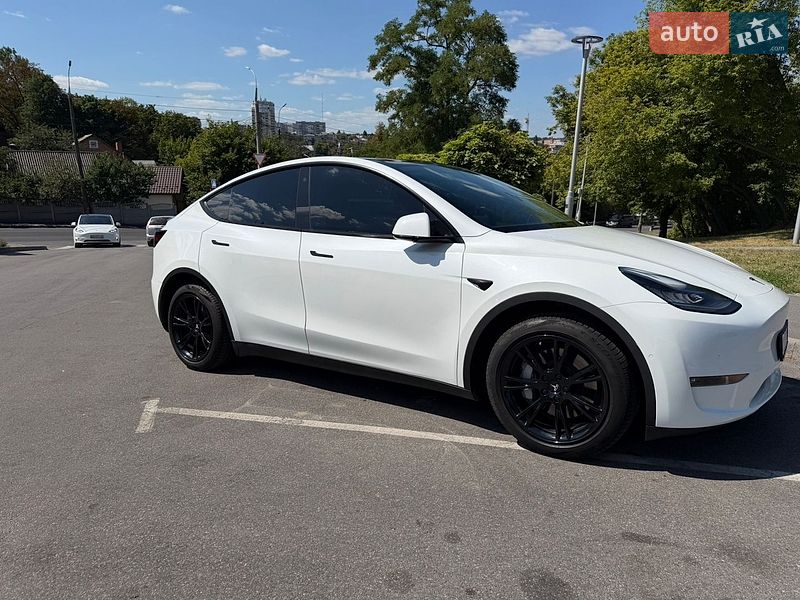 Позашляховик / Кросовер Tesla Model Y 2021 в Вінниці фото 2 Позашляховик / Кросовер Tesla Model Y 2021 в Вінниці