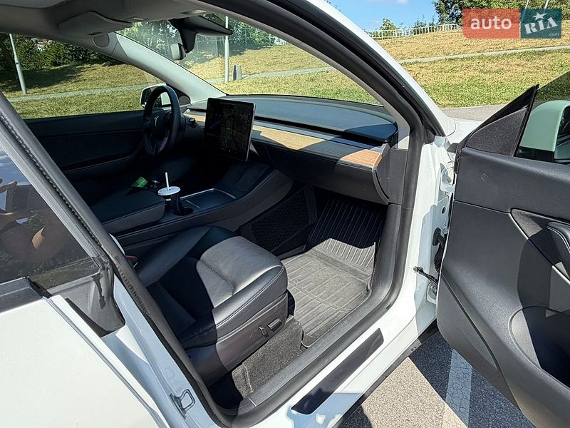 Позашляховик / Кросовер Tesla Model Y 2021 в Вінниці фото 28 Позашляховик / Кросовер Tesla Model Y 2021 в Вінниці