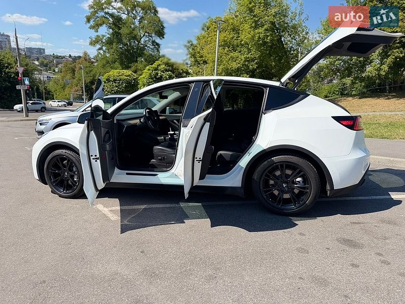 Позашляховик / Кросовер Tesla Model Y 2021 в Вінниці фото 39 Позашляховик / Кросовер Tesla Model Y 2021 в Вінниці