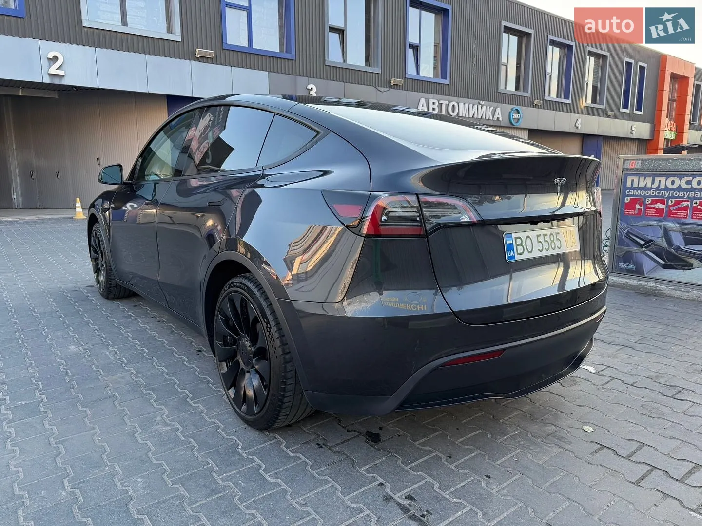 2024 Tesla Model Y - мініатюра 6