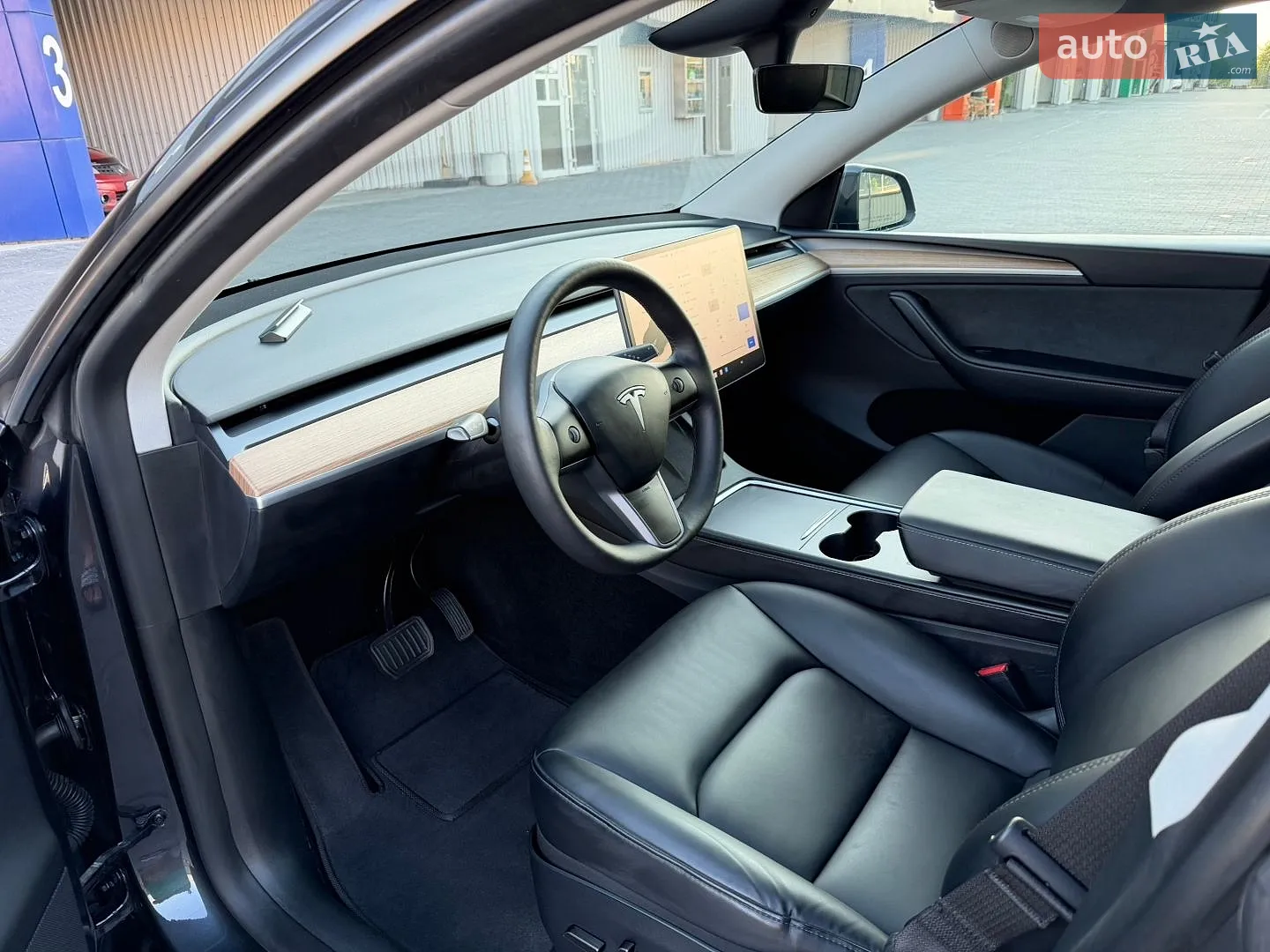 2024 Tesla Model Y - мініатюра 27