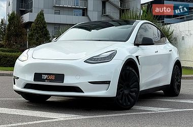 Позашляховик / Кросовер Tesla Model Y 2021 в Києві