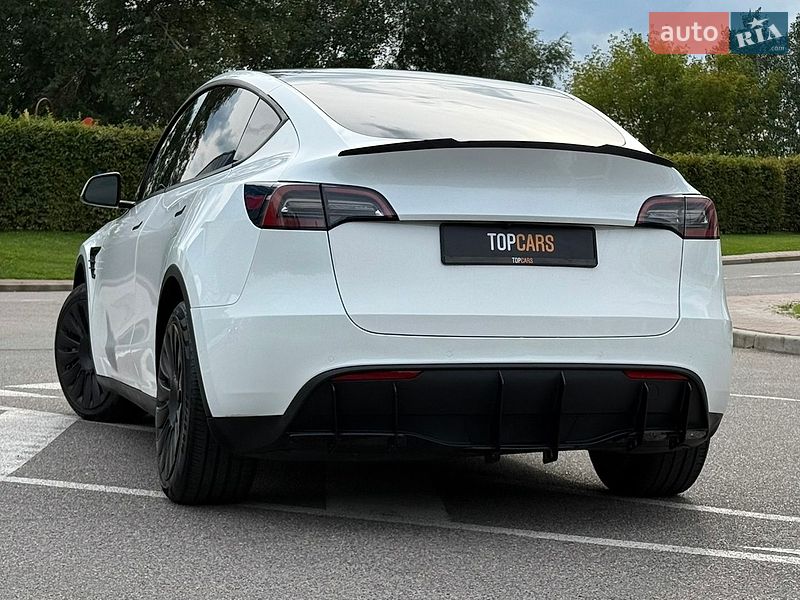 Позашляховик / Кросовер Tesla Model Y 2021 в Києві