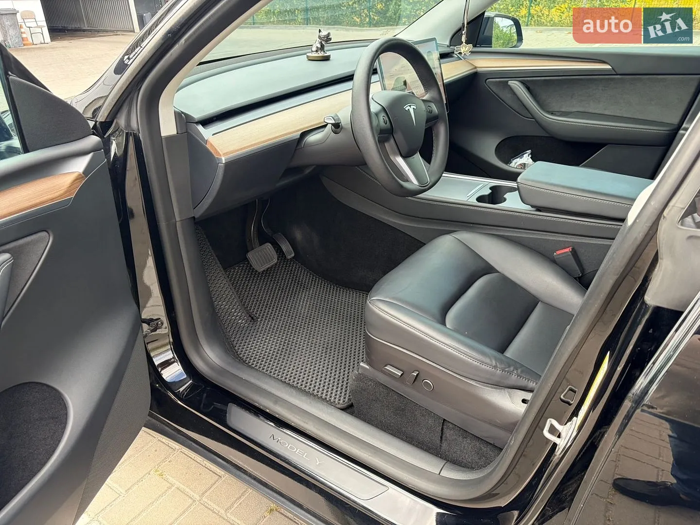 2023 Tesla Model Y - мініатюра 4