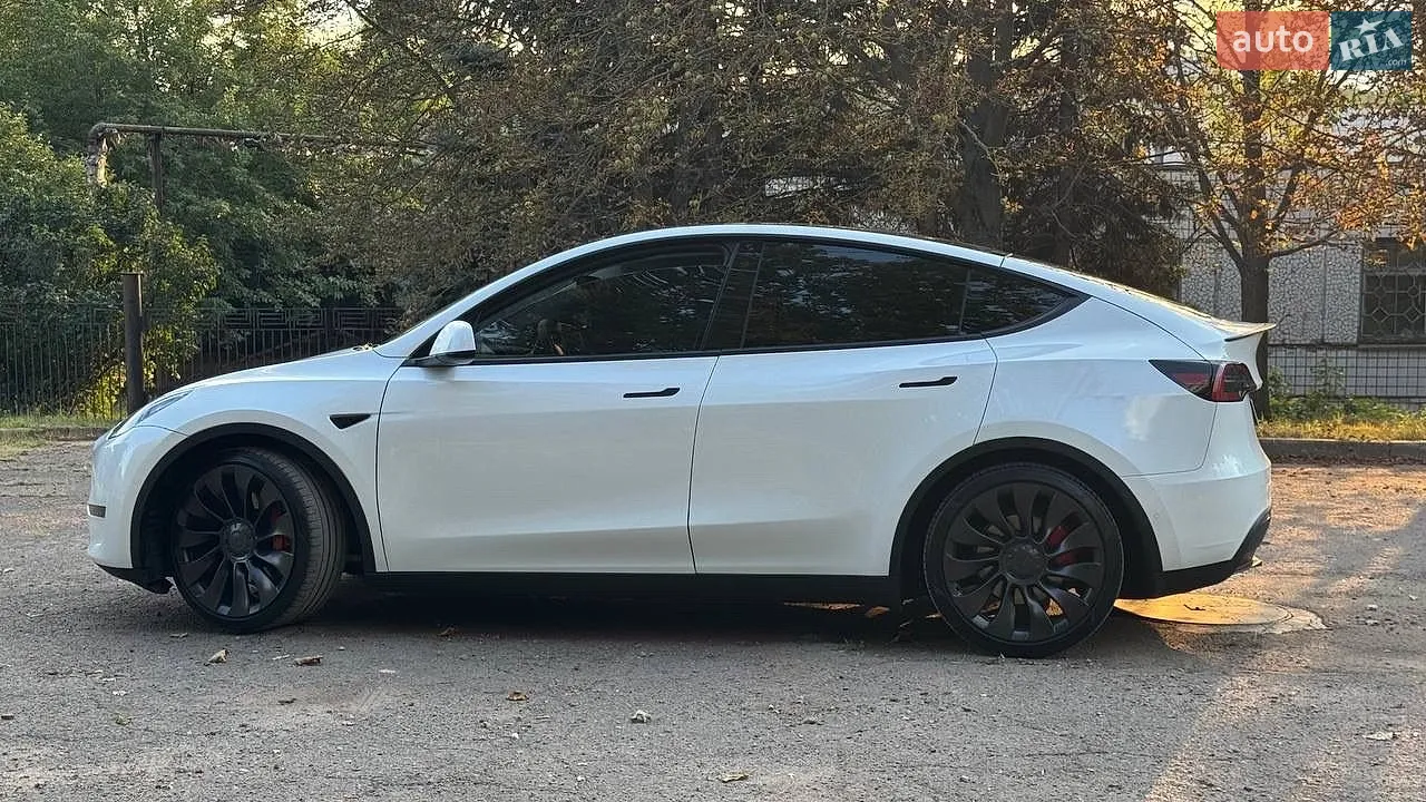 2022 Tesla Model Y - мініатюра 2