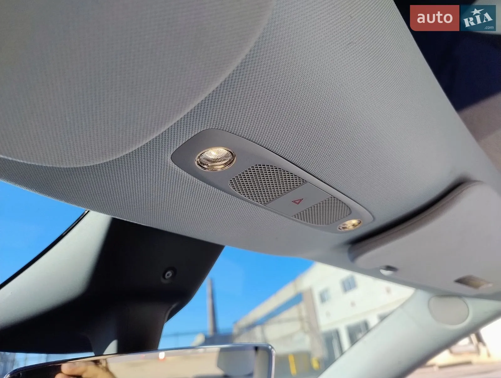 2024 Tesla Model Y - мініатюра 16