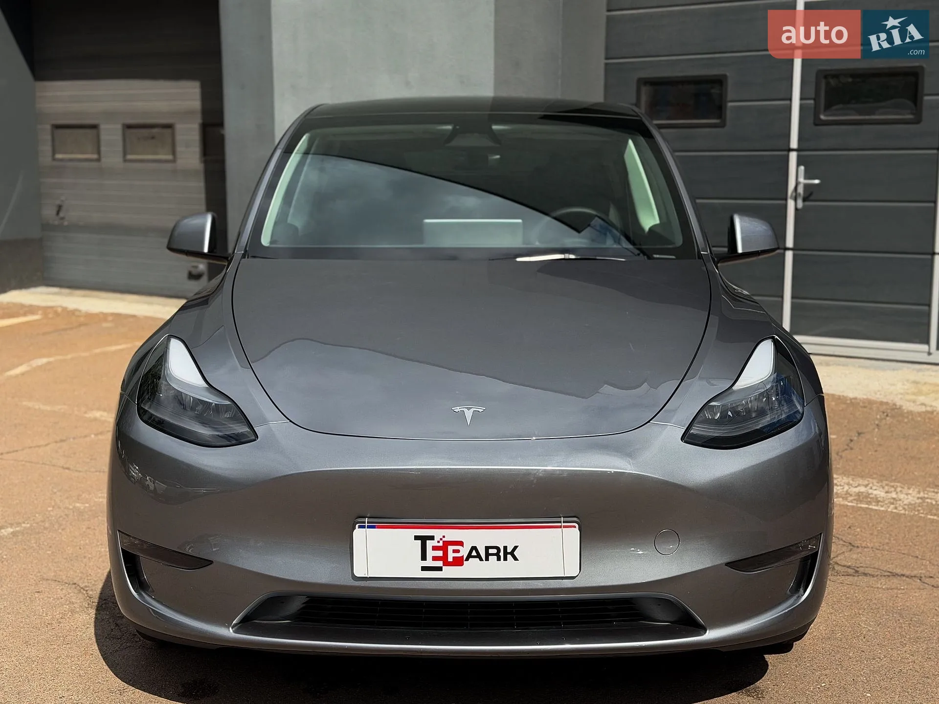2024 Tesla Model Y - мініатюра 3