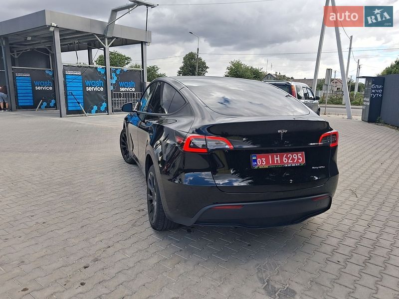Внедорожник / Кроссовер Tesla Model Y 2024 в Лановцах