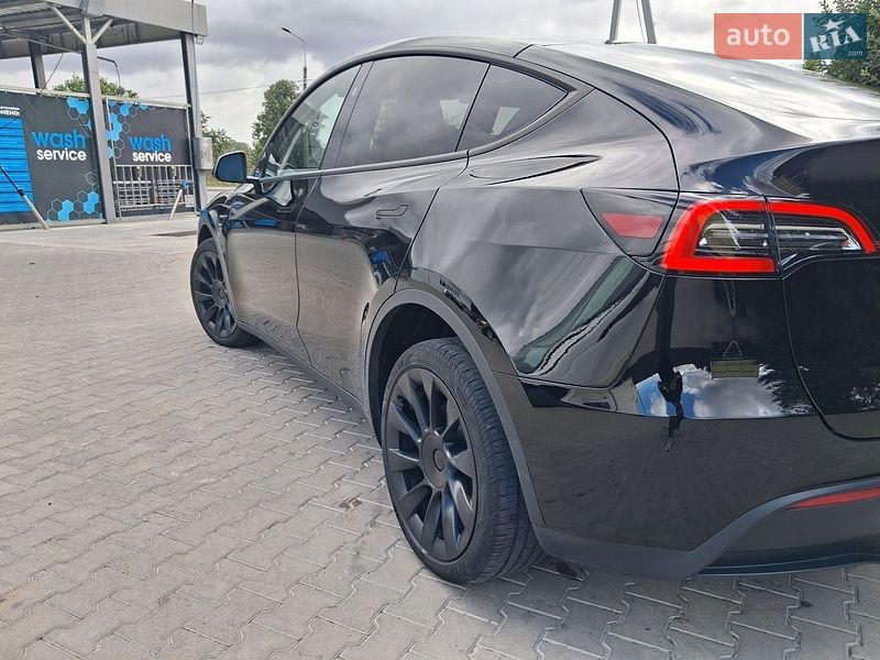 Внедорожник / Кроссовер Tesla Model Y 2024 в Лановцах