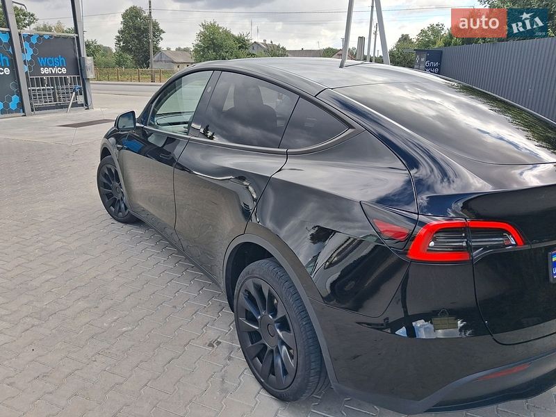 Внедорожник / Кроссовер Tesla Model Y 2024 в Лановцах