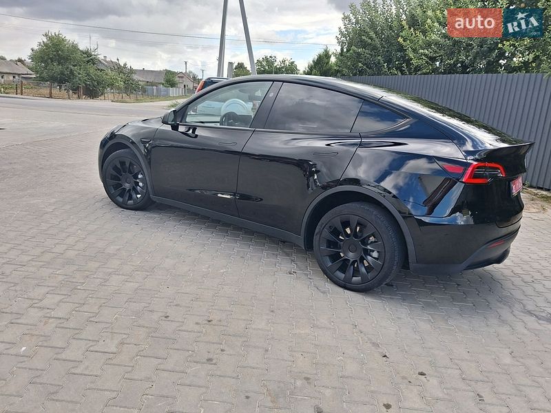 Внедорожник / Кроссовер Tesla Model Y 2024 в Лановцах