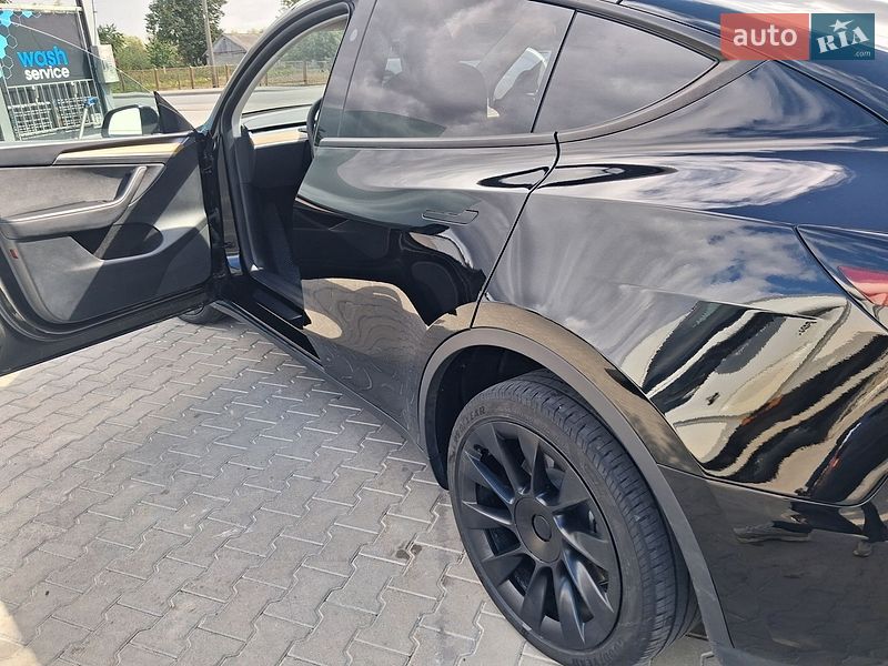 Внедорожник / Кроссовер Tesla Model Y 2024 в Лановцах