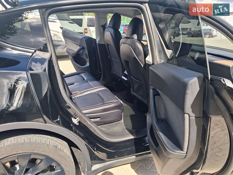 Внедорожник / Кроссовер Tesla Model Y 2024 в Лановцах