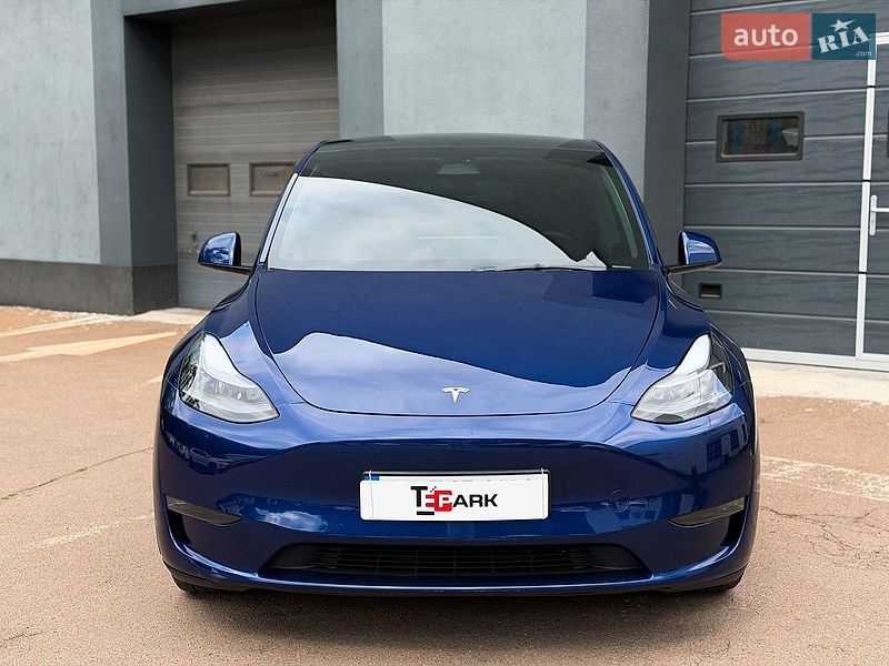 Позашляховик / Кросовер Tesla Model Y 2023 в Києві фото 2 Позашляховик / Кросовер Tesla Model Y 2023 в Києві