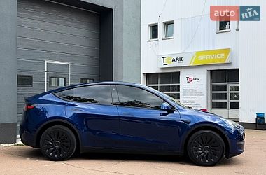 Позашляховик / Кросовер Tesla Model Y 2023 в Києві фото 10 Позашляховик / Кросовер Tesla Model Y 2023 в Києві