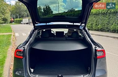Позашляховик / Кросовер Tesla Model Y 2023 в Києві