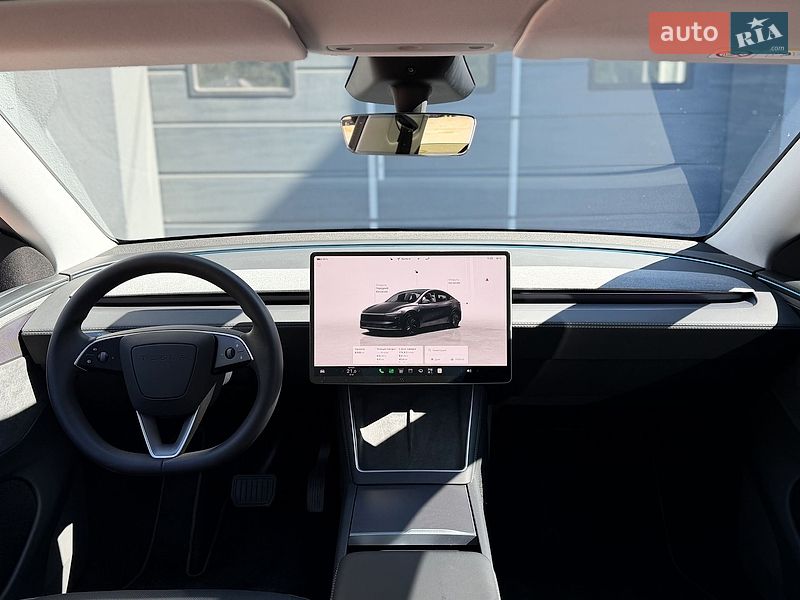 Позашляховик / Кросовер Tesla Model Y 2025 в Києві