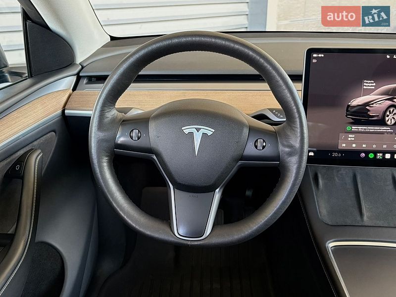 Позашляховик / Кросовер Tesla Model Y 2023 в Києві