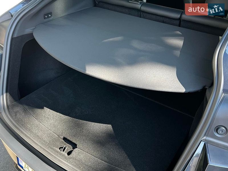 Позашляховик / Кросовер Tesla Model Y 2025 в Києві