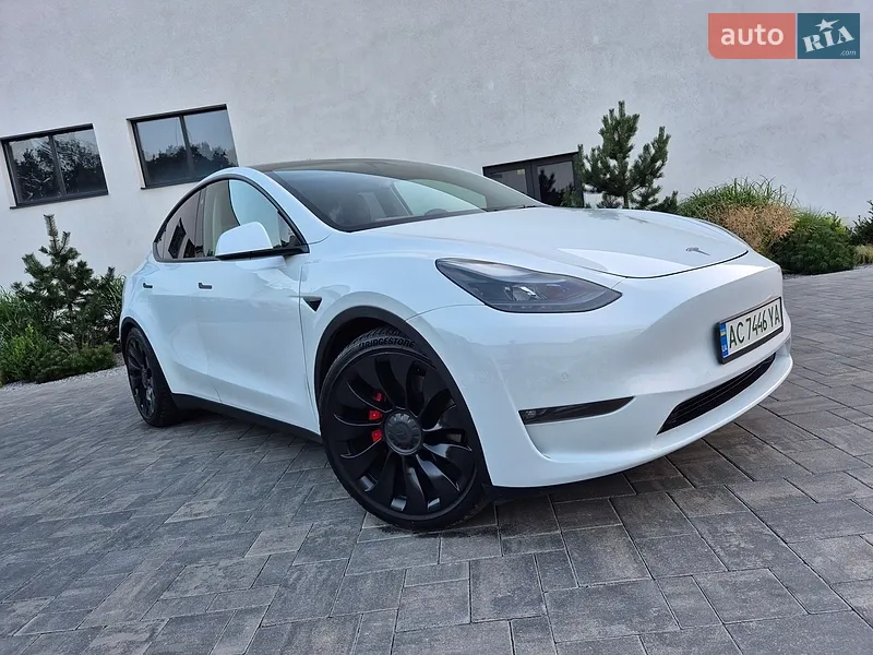Tesla Model Y 2022
