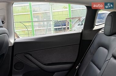 Позашляховик / Кросовер Tesla Model Y 2023 в Золочеві