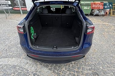 Позашляховик / Кросовер Tesla Model Y 2023 в Золочеві