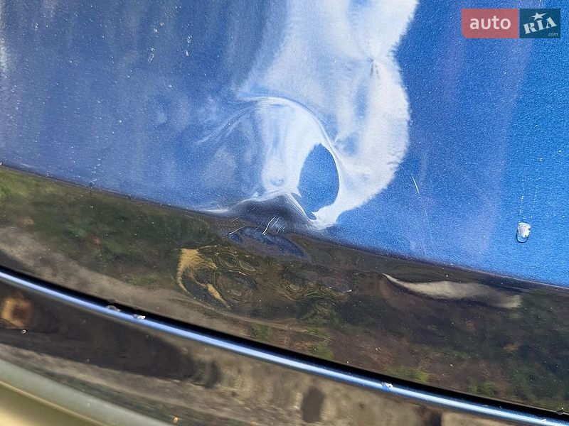 Позашляховик / Кросовер Tesla Model Y 2023 в Золочеві