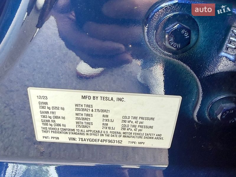 Позашляховик / Кросовер Tesla Model Y 2023 в Золочеві